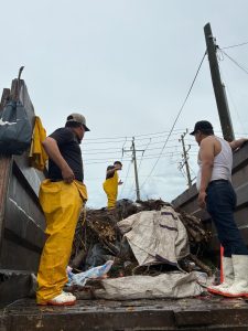 Recolectan 3 toneladas de basura en alcantarillas y bocas de tormenta de Los Mochis